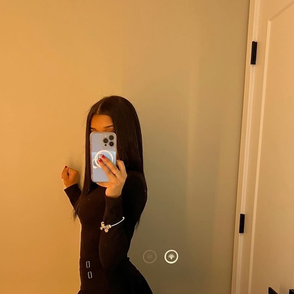 Meet your Posher, angie - Picture 1 of 1